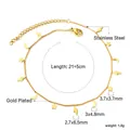Detailansicht der 18 Karat vergoldeten Edelstahl-Fußkette mit Mond-, Stern- und Blitzanhängern - Mond Stern Blitz Stil (AN117201G)