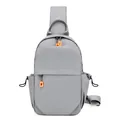 Graue große Brusttasche für Herren mit orangefarbenem Reißverschluss und Nylon - Grau