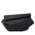 Bandolera para hombre en negro mate impermeable con solapa geométrica, gran capacidad - Negro Medianoche (Hebilla Magnética)