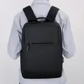 Minimalistische zwarte zakelijke rugzak voor heren met USB-oplaadpoort - Zwart