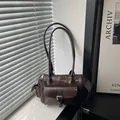 Grande borsa a spalla retrò marrone caffè in pelle PU lucida con stile bowling - Marrone