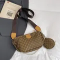 Borsa a tracolla marrone vintage con motivo monogramma M e piccolo portamonete - Cachi