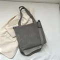 Bolso tote de pana gris oscuro con correa ajustable para el hombro y asas - Gris