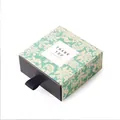 Quadratische mintgrüne Schubladen-Geschenkbox mit weißem Damastmuster und Text - Klassisches Wassergrün (HB0011) / 8.5x8.5x3.5cm