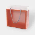 Transparante PVC draagtas met oranje geschenkdoos en zilveren gevlochten handvatten - Oranje Doos En Handtas / Oranje