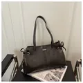 Bolso tote de cuero mate marrón oscuro con logo FASHION y cordón lateral para mujer - Sin colgante / Café
