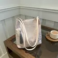 Lavender jacquard canvas shoulder bag with traditional Chinese landscape and grey tassel - Pink