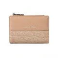 Klassieke lichtbruine damesportemonnee met patchwork design en metalen ritssluiting - Khaki