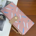 Lange Damen-Brieftasche in Rosa mit Litschi-Muster, Blumenprint und Druckknopfverschluss - Rosa