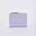 Portefeuille court minimaliste lavande avec empiècement texturé et fermeture éclair - Violet
