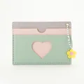 Women's tricolor faux leather card holder with heart window and flower pendant - Green