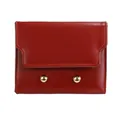 Dunkelrote PU-Leder Damen Geldbörse mit goldenen Nieten im dreifach gefalteten Design - Weinrot