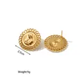 Macro detail of 18k gold plated vintage heart earrings with 2.5cm diameter and 9g weight - Virgin and Child Relief Round Lace (JC-24314-3-4)