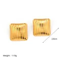Detail showing 2.8cm rectangular gold ribbed earrings with weight 11.9g and steel texture - Square Vertical Stripe Style (JC-250507-1-2) / Gold