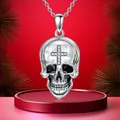 Collar punk gótico con calavera y cruz de diamantes, acabado en plata antigua - Plateado