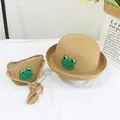 Strohhut-Set für Kinder mit grüner Häkelfrosch-Dekoration und kleiner Umhängetasche - Khaki - Frosch