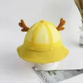Dettaglio cappello sole giallo per bambini con rete traspirante e corna di cervo carine - Corna Di Tridente Gialle