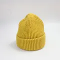 Bonnet en maille côtelée jaune vif avec revers large pour l'automne et l'hiver - M (56-58cm) / Jaune