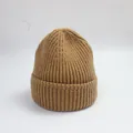 Bonnet en maille côtelée couleur chameau en laine épaisse pour homme et femme - M (56-58cm) / Jaune Terre
