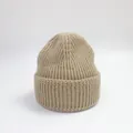 Bonnet en maille côtelée classique couleur kaki clair avoine pour style d'hiver - M (56-58cm) / Couleur Avoine
