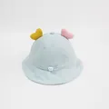 Dettaglio del cappello da sole per neonati con cuori 3D e cinturino regolabile - 3-24 mesi / Azzurro
