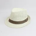 Cappello Panama classico in paglia crema con corona traspirante e nastro a righe decorativo - M / Semi-vuoto / crema