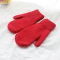 Weiche rote Strickfäustlinge aus Kaninchenfellimitat mit Rippbündchen für den Winter - Rot
