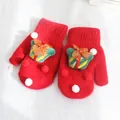 Muffole natalizie in maglia rossa con motivo regalo 3D e morbidi pompon - M Taglia Adulto / Regalo di Natale - Rosso