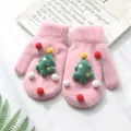 Muffole in maglia rosa per bambini con albero di Natale 3D e pompon colorati - Albero di Natale - Rosa Chiaro