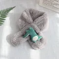Écharpe d'hiver en polaire gris clair pour enfants avec un mignon crocodile en peluche - Crocodile Gris