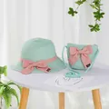 Detail of straw hat and bag set with pink bows and handmade label for girls - S Kids Size / Wide Brim Hat and Bag Set / Green