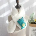 Weißer Plüschschal für Kinder mit Dinosaurier-Aufnäher aus weichem Kunstpelz-Material - Krokodil Weiß