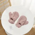 Rosa Plüschfäustlinge für Damen mit weichem Kunstfell und Bären-Lederpatch für den Winter - Einheitsgröße / Altrosa