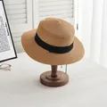 Brauner Strohhut mit breiter Krempe und schwarzem Band für sommerlichen Sonnenschutz - M (56-58cm) / Khaki