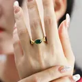 Bague vintage plaquée or 18k avec zircon vert ovale et accents de pierres noires - US 6 / Or Zircon Vert