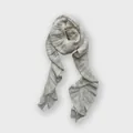 Chic cream white ruffle knit scarf in wool blend featuring wavy pleated texture - 180x8cm / White