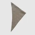 Gestrickter Dreiecksschal aus Wollmischung in Beige mit feiner Rippenstruktur - Khaki