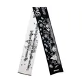 Black and white Christmas knitted scarf with snowflakes and forest patterns in jacquard - 170x24cm / Black