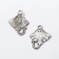 Vintage silver manta ray alloy pendants with textured detailing for DIY jewelry making - Antique Silver