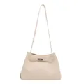 Elegante beige bucket tas met vintage metalen draaisluiting en verstelbare schouderriem - Wit