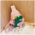 Rosa Kinder Brusttasche mit grünem Dino-Patch und verstellbarem Gurtband - Rosa
