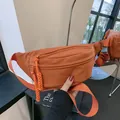 Sportieve oranje nylon borsttas met dubbele ritsen en een gesp voor vrije tijd - Oranje