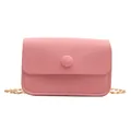 Piccola borsa a tracolla rosa chiaro con catena dorata e fibbia rotonda minimalista - Rosa