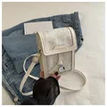 Borsa a tracolla bianco crema per cellulare con ricamo a farfalla d'oro e ciondolo - Bianco