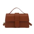 Borsa a mano rettangolare marrone caramello con cuciture decorative sulla patta - Cuoio