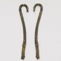 Vintage Lesezeichen aus Bronze Zinklegierung mit geprägten Ranken und Sternanhängern - Antikbronze