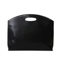 Pochette minimalista in pelle nera con manico ovale scavato e design curvo - Nero