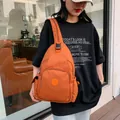 Sac de poitrine minimaliste en nylon imperméable orange vif avec sangle réglable - Orange