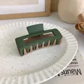 Pinza de pelo cuadrada bicolor verde oscuro mate y caqui para peinado elegante - Café + Verde Oscuro