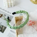 Diadema a cuadros verdes y blancos de tela con elegante diseño fruncido para mujer - Verde